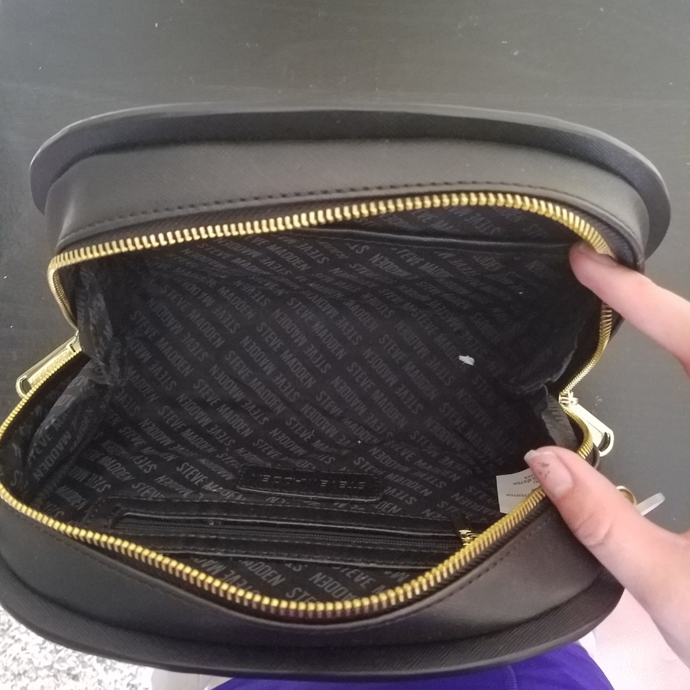 Steve Madden Black Cross Body - Picture 4 of 4